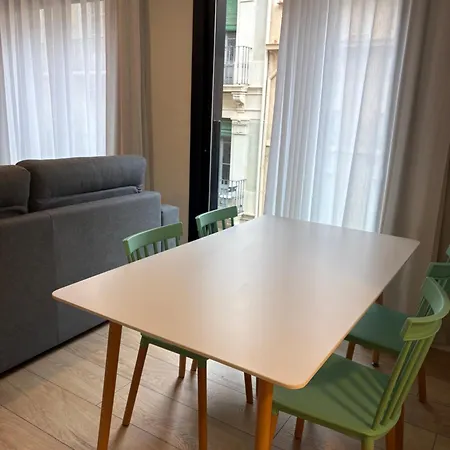 Apartment Reusia *